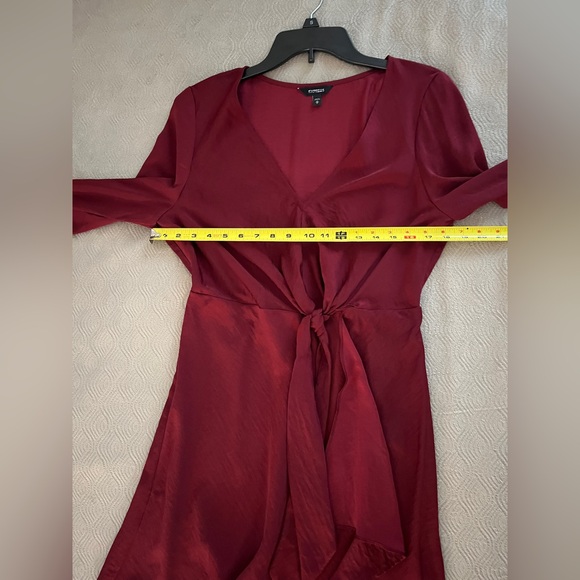 🆕 Express knot front dress in burgundy size medium - Picture 7 of 14